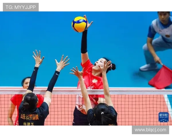 南京排球队以60分领跑冠军赛积分榜展现强劲实力和夺冠希望